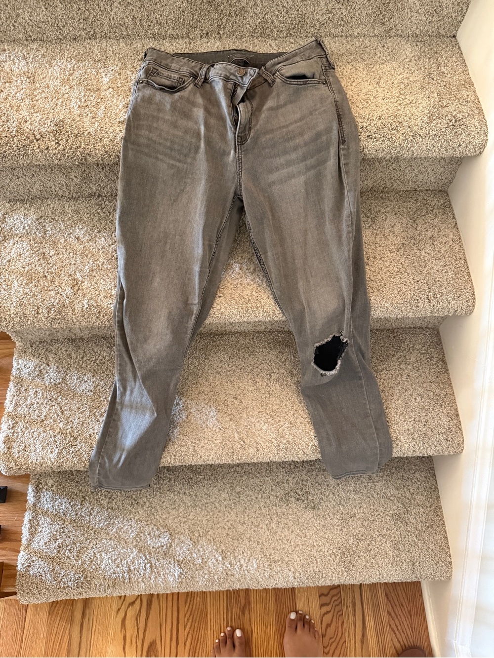 Old Navy Rockstar Gray Distressed Denim Jeans
